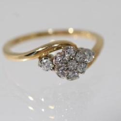 18kt yellow gold vintage cluster diamond ring