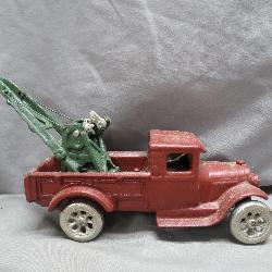 Cast Iron Tow Truck Toy With Green Crane