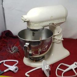 Kitchen Aid Mixer , Ultra Power, Model KSM 90,