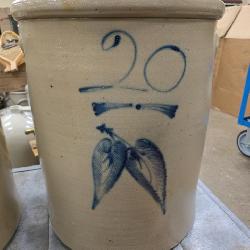 Red Wing Side Stamped Leaf Crock