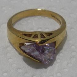 18 KARAT GOLD AMETHYST RING SIZE 6.25