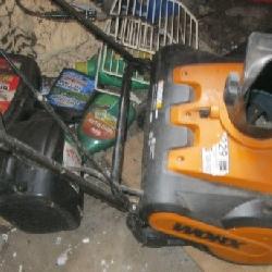WORX SNOWBLOWER