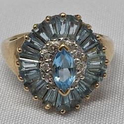 10k Yellow Gold  Ring. Sky Foam Ocean, w/navettez