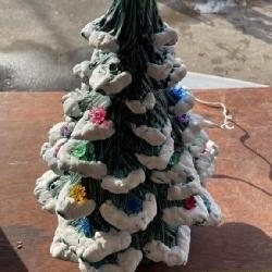 SCIOTOCeramic  1978 Christmas tree 19 inches tall