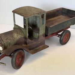 Sturditoy Construction Pressed Steel Dump Truck