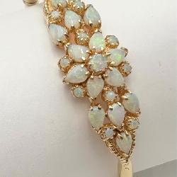 Stunning 14K Gold & Opal Bracelet, 20.839 grams