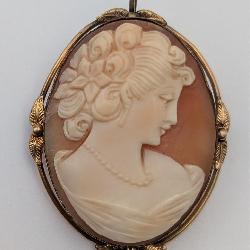 Van Dell 1/20  12K Gold Filled Cameo Brooch