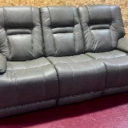 NEW Ashley Wurstrow Reclining Sofa>