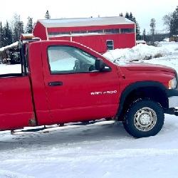 2003 Dodge  w/Western Plow assy>