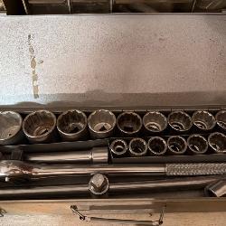 Online Estate Auction with Vintage Stereo Equipment & Tools - Auctions Near Me in Kansas