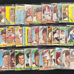 Online Sports Card Auction with Baseball Cards, Football Cards & Basketball Cards - Shipping is Available