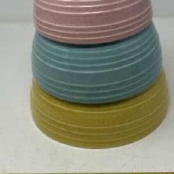 1940-50ï¿½s McCoy pottery ï¿½beehiveï¿½ nesting mixing