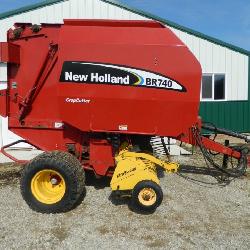 New Holland BR740 round baler crop cutter, netwrap, Xtra sweep, bale ramp