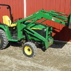 John Deere 4210 tractor w/ loader 4x4 640 hrs