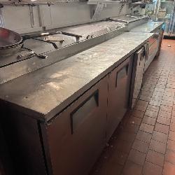 Pizza prep 3 door refrigerator 