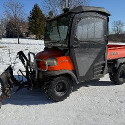 Kubota RTV900 Diesel 4X4 w/ Plow