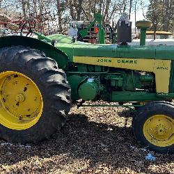 Model 830 Deere