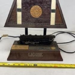 Lionel train lamp with plastic stained glass look.