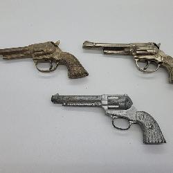 Large Estate Auction with Guns, Knives, Quilts, Signs, Pipes & Lighters, Antique Toys, Old Coins and Currency PLUS More - We Ship!