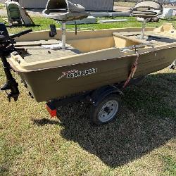 Bass Boat at Online Auction