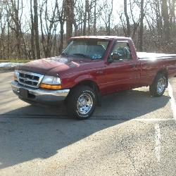 2000 FORD RANGER XLT 72K MILES- 2 WD