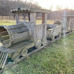 KINZERBILT AMISH MADE TRAIN PLAYSET 4 PC
