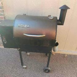Traeger Wood Pellet Grill model BBQ07E