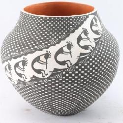 Mildred Antonio Olla Pottery.