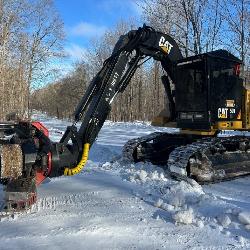1017 2017 Caterpillar 501HD Harvester W Kodiak Head img1