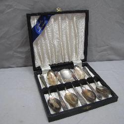 Boxed Set of Kenmond Sheffield Spoons
