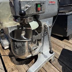 Galaxy Commercial 10-quart mixer Model 177GMIX10