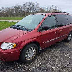 2007 Chrysler Town and Country Mini Van