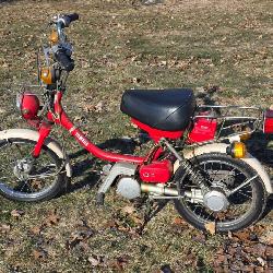 Yamaha QT Moped