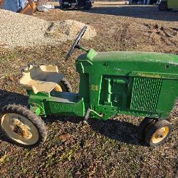 John Deere Pedal Tractor