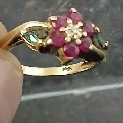 14k women's ring with stones