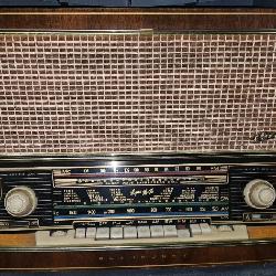 Antique Radio Collection