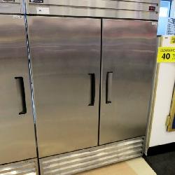 2022 Excellence Cr-43ss Self-contained 2-door Cooler