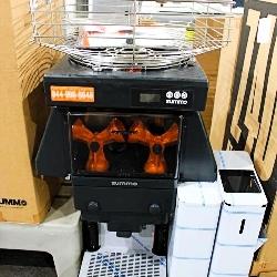 New Zummo Z40c-n Cold Press Automatic Feed Citrus Juicer - (40)fruits/minute