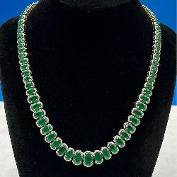Beautiful 14K Gold, Emerald & Diamond Necklace