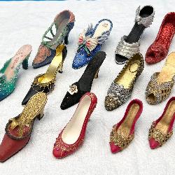 13 Mini Shoe Decor