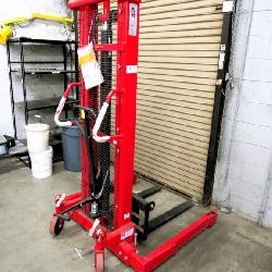 Dayton Manual Walkie-stacker 