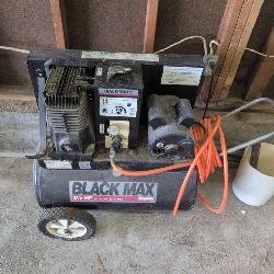 Black Max air compressor, 2 1/2 Horsepower