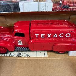 Oil & Gas Collectibles - Online Antique & Collectible Auction out of North Kansas City Missouri - Shipping is Available
