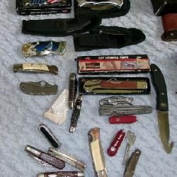 POCKET KNIVES