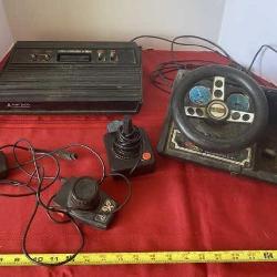 Atari 2600 Console, Joystick, Controllers and