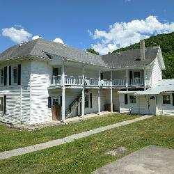 4 Bedroom Farmhouse