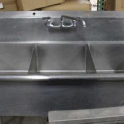 3 Bay Sink 93in/38in/30in