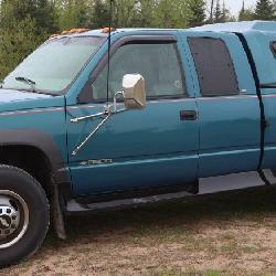 Super Nice Chevy 3500 Dually Pickup>
