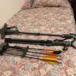 Arrows and gun stands