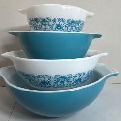 Pyrex Cinderella Amish Butterprint Mixing Bowls 442 and 444